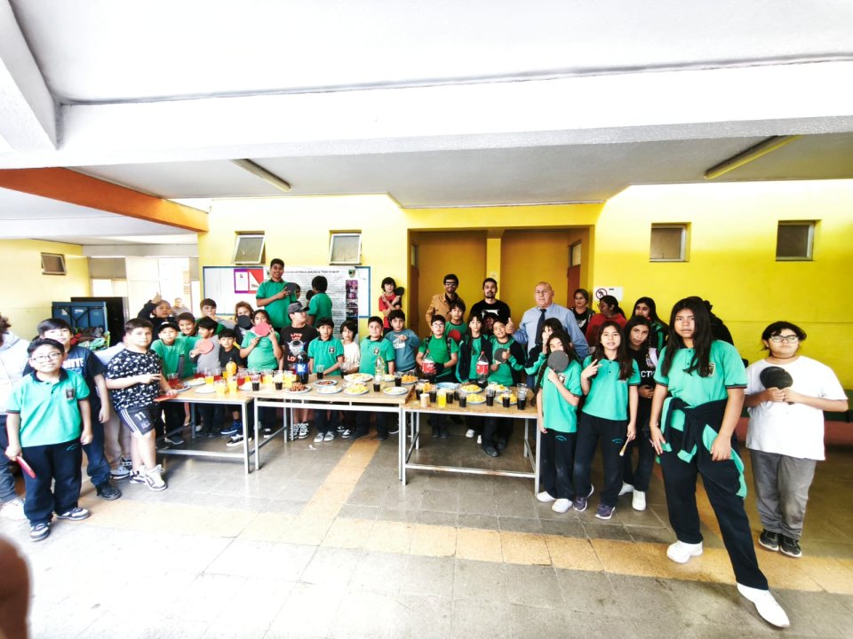 /escuela-carlos-maria-sayago-cierra-con-exito-su-taller-de-tenis-de-mesa-e