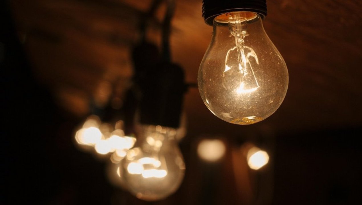 /local/region-de-antofagasta-proyecta-reduccion-de-un-1-2-en-tarifas-electricas