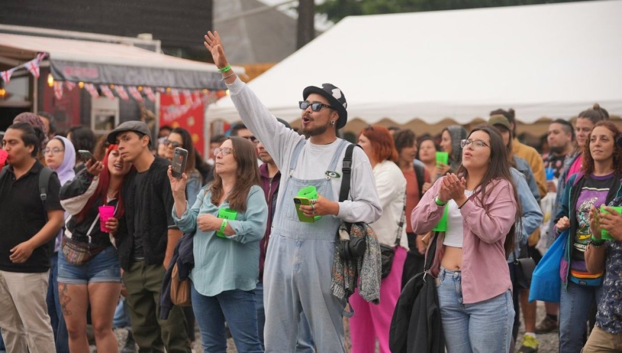 /tendencias/festin-en-el-parque-2025-vuelve-a-encantar-a-puerto-varas-el-1-y-2-de