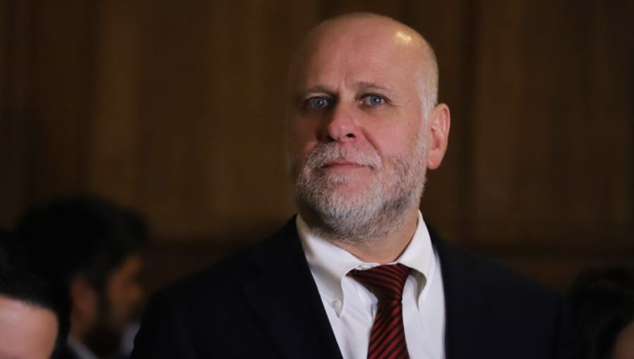 /elizalde-emplaza-a-la-oposicion-por-criticas-a-supuestos-amarres-y