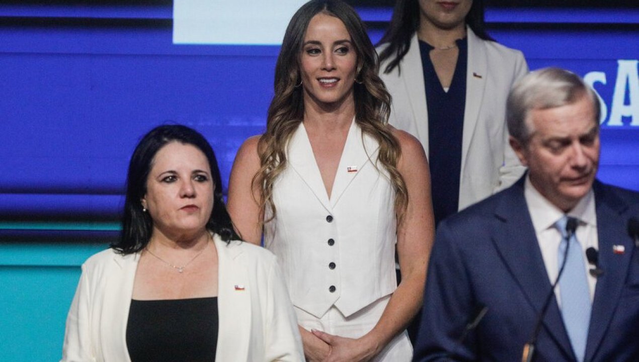 /actualidad/gobierno/asesor-de-ministra-figura-en-lista-de-funcionarios-publicos-que-viajaron