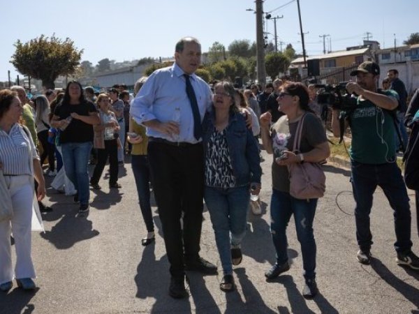 El ministro de Vivienda Iván Poduje anunció demolición de viviendas en El Olivar y advierte falta de recursos para reconstrucción