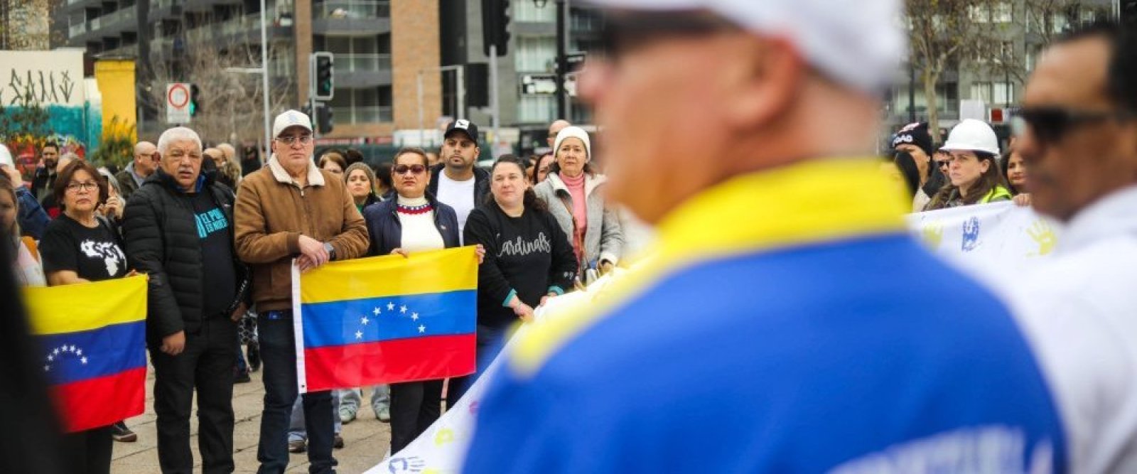 Gobierno permitirá la salida de venezolanos con pasaporte vencido