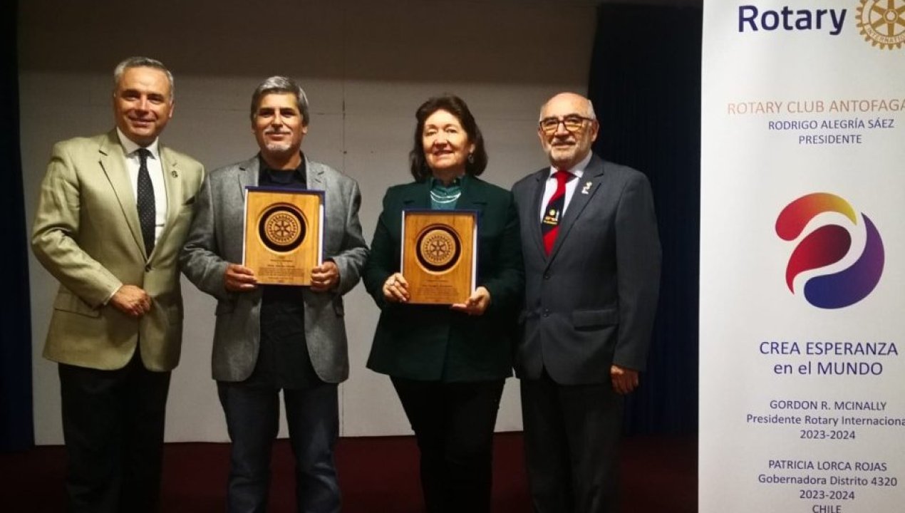 /antofagasta/rotary-club-entrega-distincion-andres-sabella-galvez